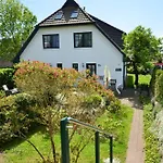 بيت للعطل Kapitanshauser Boddenstrasse 29a-c *