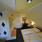 Kapitanshauser Boddenstrasse 29a-c بيت للعطل