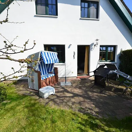 Kapitanshauser Boddenstrasse 29a-c Gager