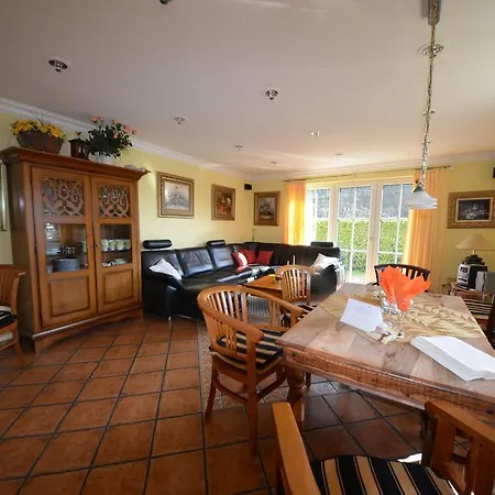 Kapitanshauser Boddenstrasse 29a-c Holiday home Gager